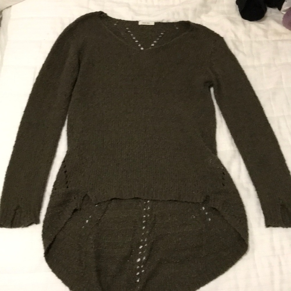 Olive green high low sweater!